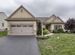 38 Bloomfield Dr, Ephrata, PA 17522
