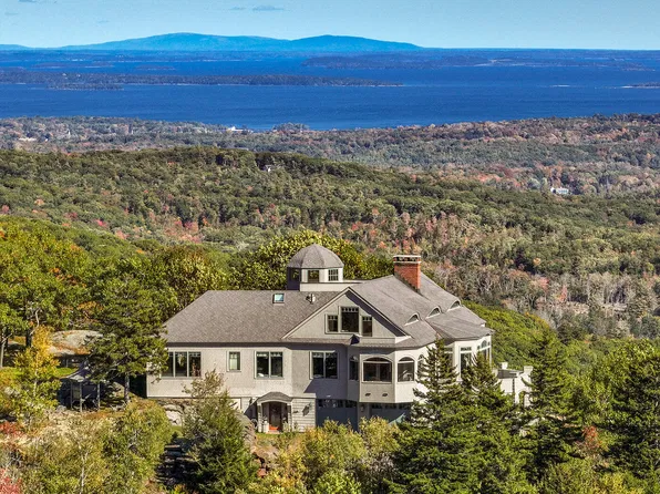 251 Mount Pleasant Street, Rockport, ME 04856
