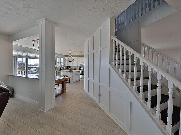 3rd image of 2953 Angelina Dr