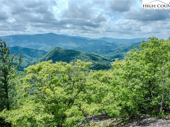 38 Smoke Rise Drive, Banner Elk, NC 28604