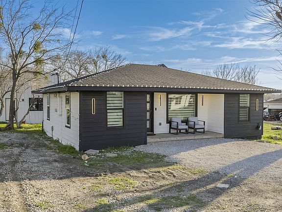 2nd image of 602 Ferris Rd