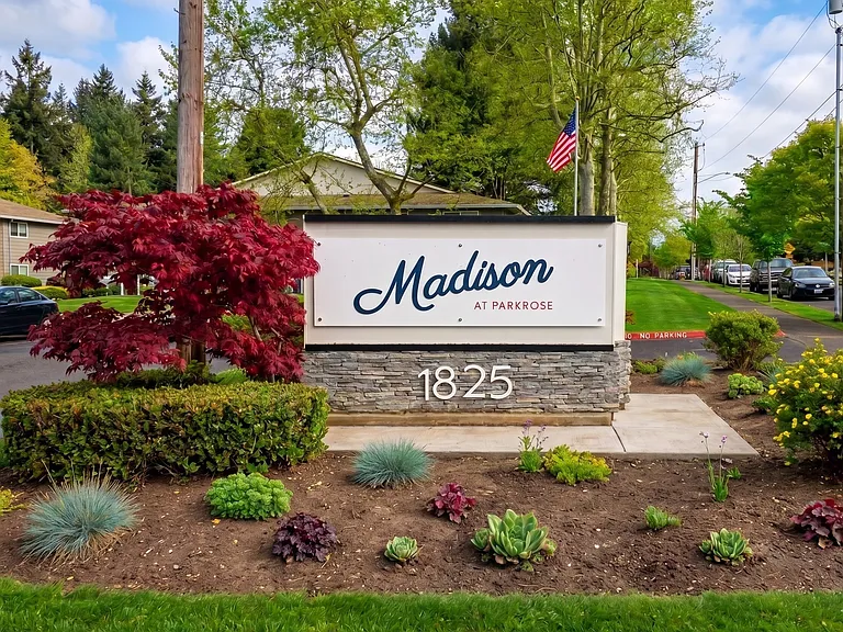 Madison at Parkrose — Photo 10