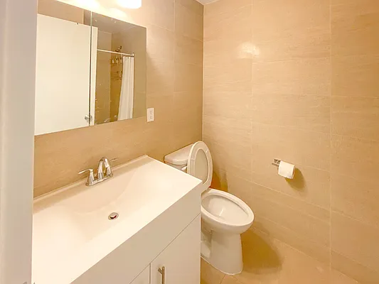 Rented by MySpaceNYC | media 69