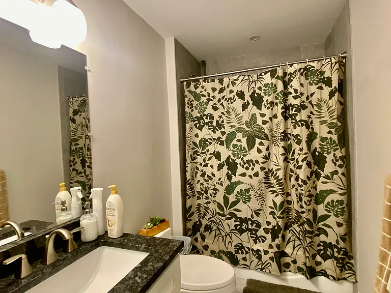 1433 Cambridge St — Photo 11