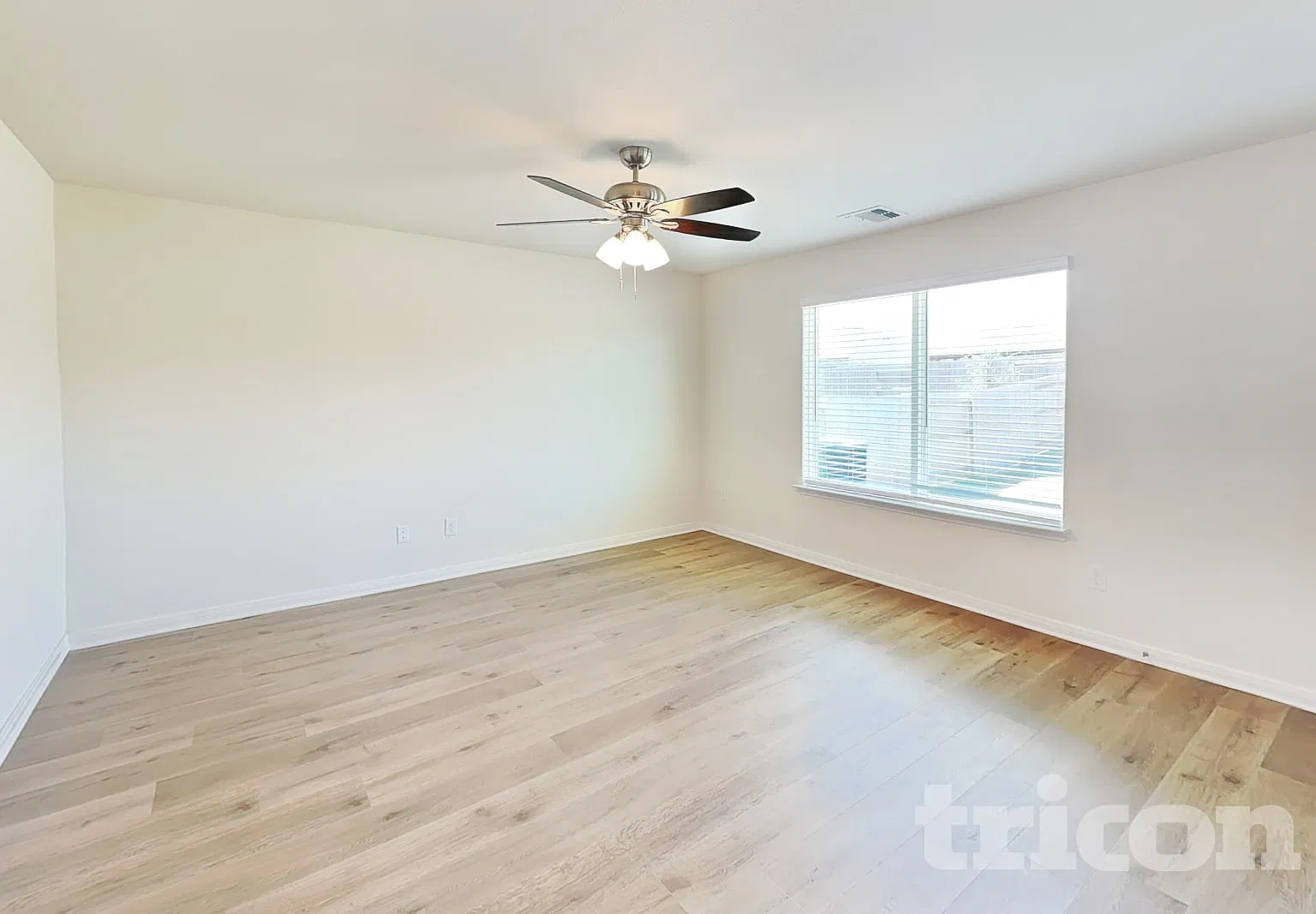 9929 Fighting Falcon Way Fort Worth TX — Photo 2