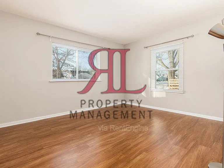 3400 Eisenhower Rd — Photo 16