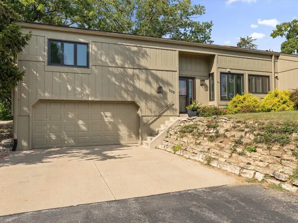 705 Vistula Ter #1, Mishawaka, IN 46544