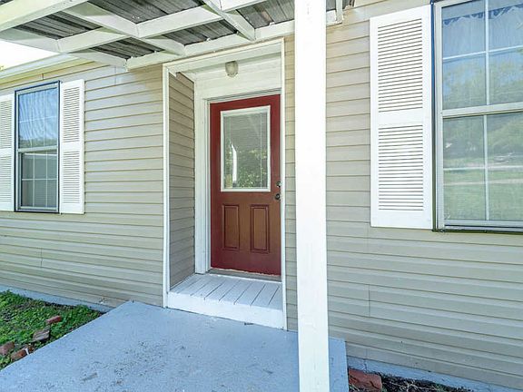 3rd image of 2434 Larkwood Ln