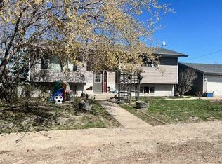 6 S 1st Ave, Rosalind, AB T0B3Y0