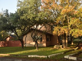 4 Deerfield Dr, Wimberley, TX 78676