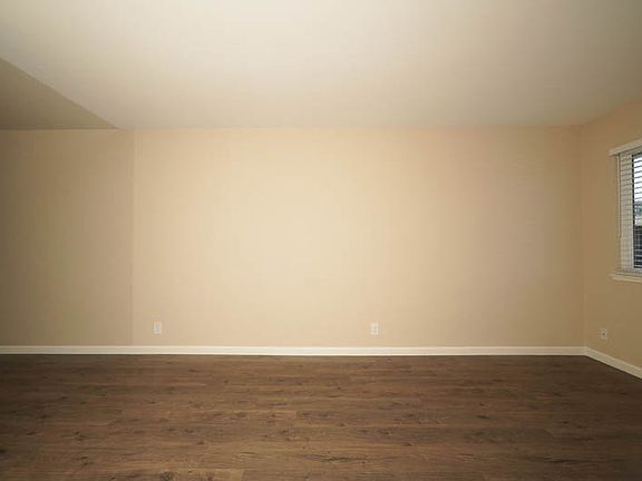 4th image of 415 Del Medio Ave APT 6