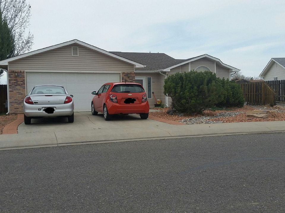 2nd image of 493 Appaloosa Ln