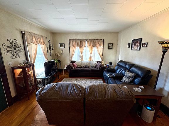 5th image of 713 19th Ave