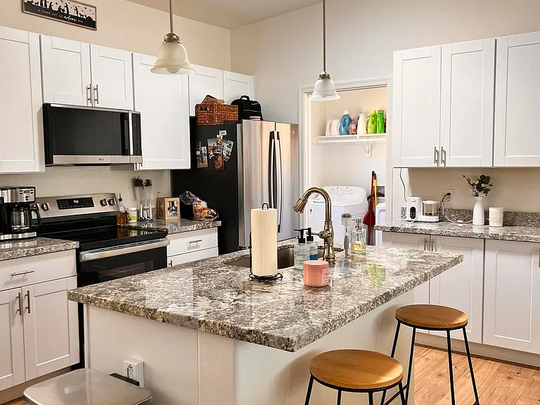 15235 N Lago Del Oro Pkwy — Photo 5