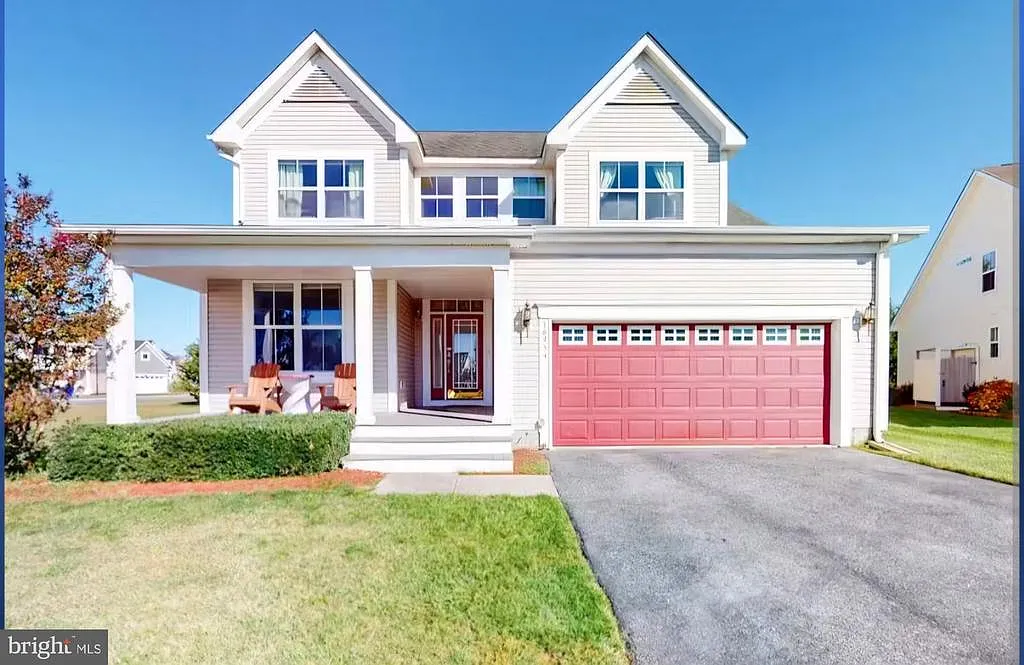 4 bed, 3.0 bath, 3144 sqft, $2,500 — Photo 1