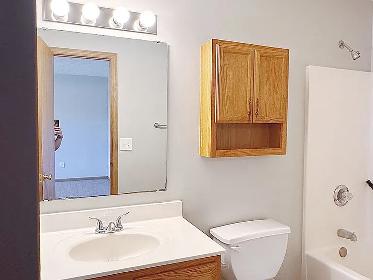 2332 Hopkins Dr — Photo 16
