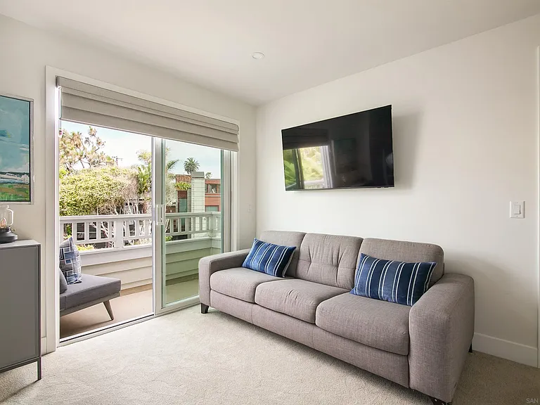 298 Playa Del Sur — Photo 40