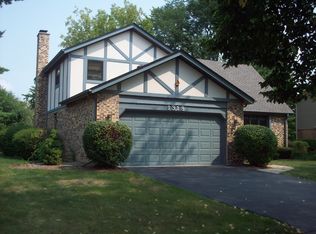 1318 E Cooper Dr, Palatine, IL 60074
