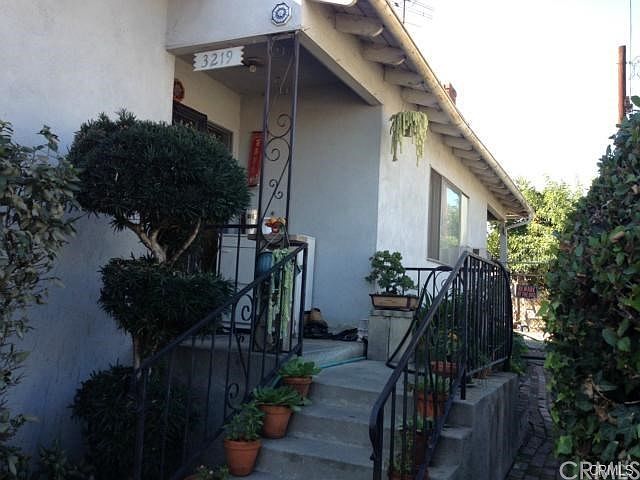 1st image of 3219 Evelyn Ave