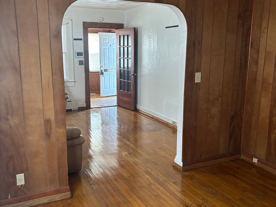2nd image of 3305 Madison Ave