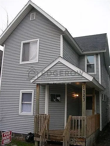 1323 Broadway Ave NW #1 Photo 1