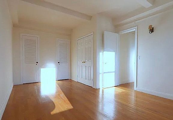 2nd image of 211 E 35th St APT 10