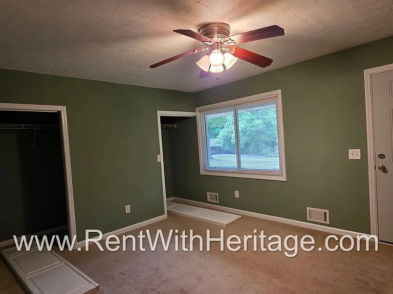 6190 Knights Ln — Photo 29
