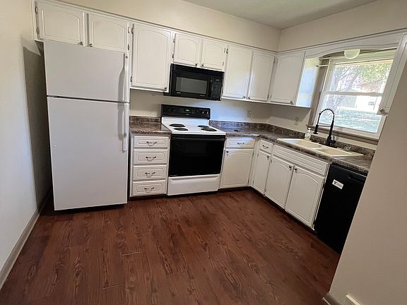 5th image of 51 Saint Marys St APT E