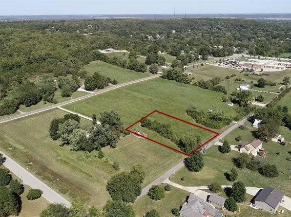 2104 Limit St, Leavenworth, KS 66048