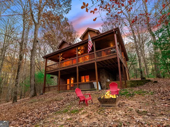890 Mountain Lake Cir, Blue Ridge, GA 30513