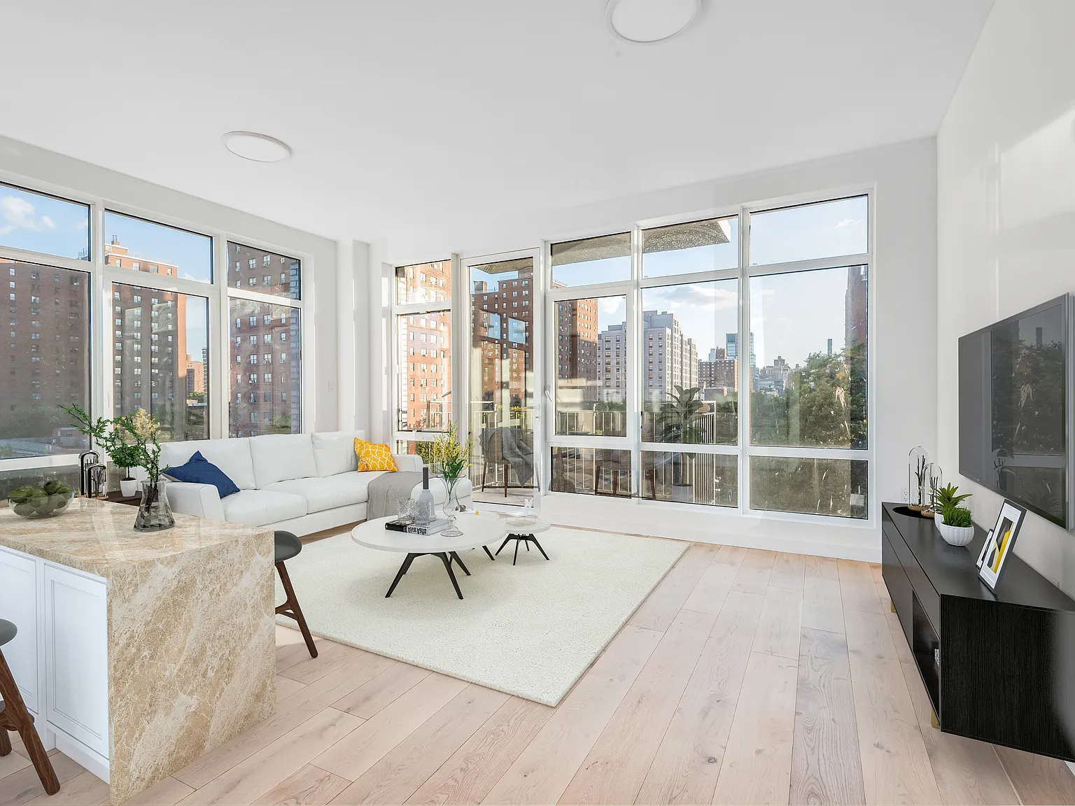1516 Park Avenue — Photo 3