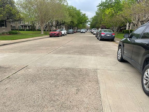 5th image of 6441 Bordeaux Ave #6441