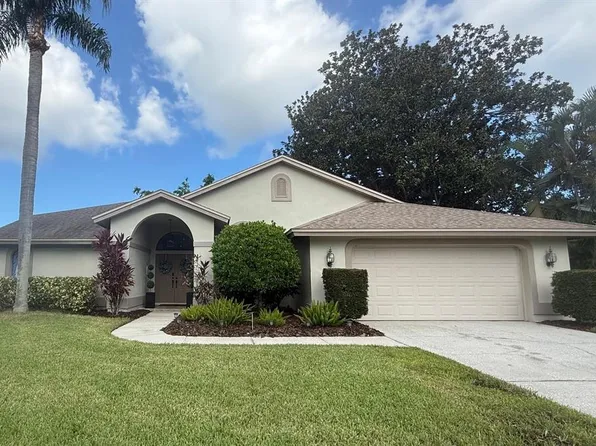 3368 E Lake Shore Ln, Clearwater, FL 33761