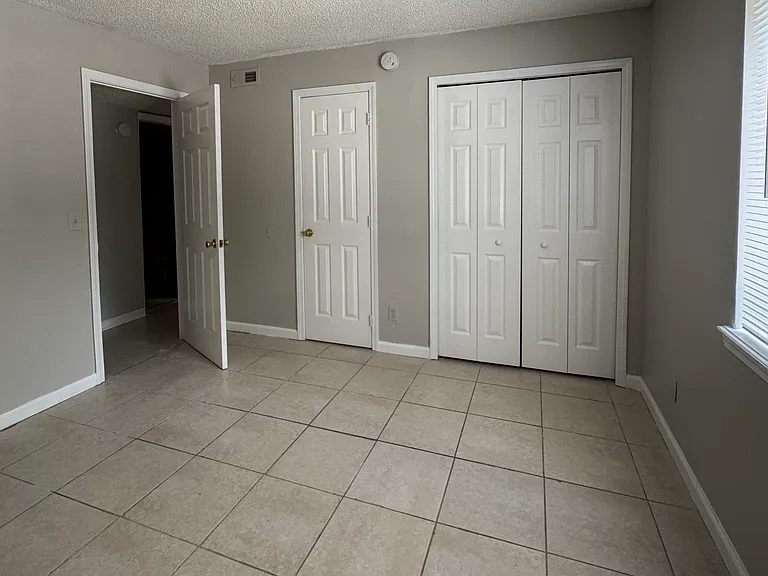 Cedar Creek Apartments — Photo 7