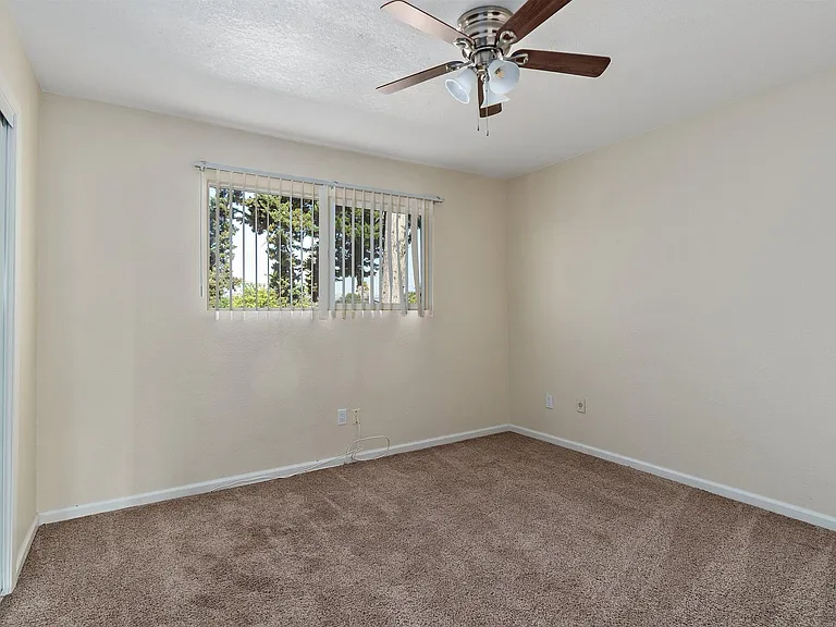 Upstairs Bedroom 1
