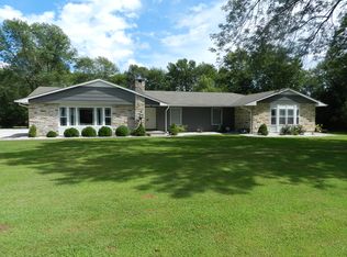 20650 N Route Z, Centralia, MO 65240