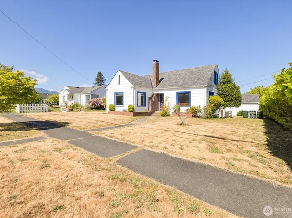 218 S Jones Street, Port Angeles, WA 98362