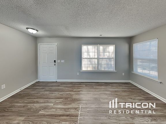 3rd image of 4441 Devonhill Ln
