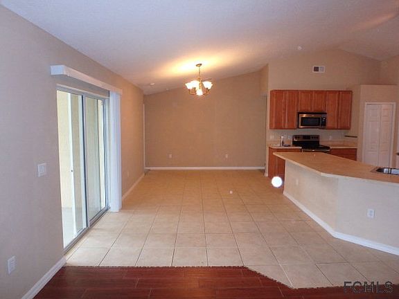 5th image of 67 Beachway Dr