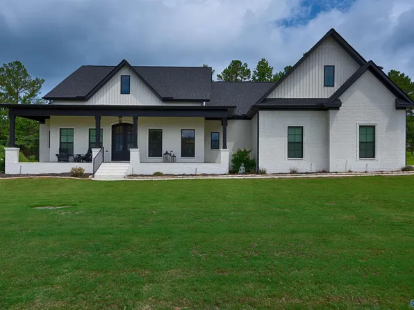 20117 Executive Dr, Tanner, AL 35671