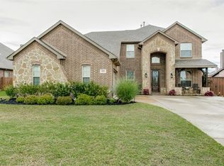 5712 Chateau Dr, Sachse, TX 75048
