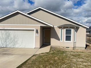 661 D St, Culver, OR 97734