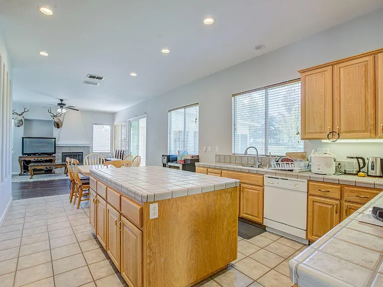 7820 Tigerwoods Dr — Photo 15