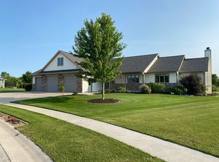 141 Grove Ct, CEDAR GROVE, WI 53013