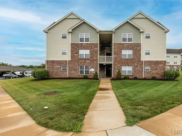 1523 Piedmont Cir, Saint Peters, MO 63304