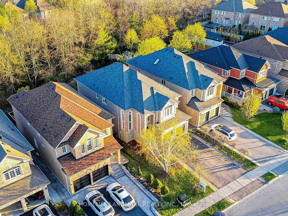 2nd image of 275 Apple Blossom Dr