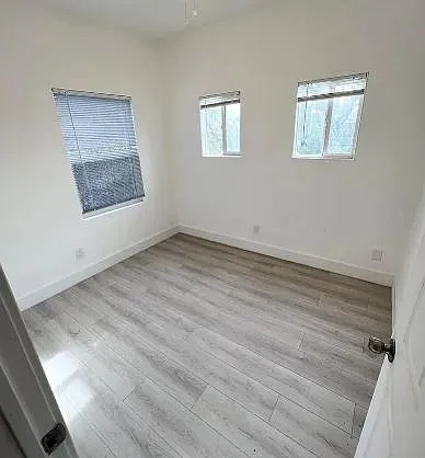 Building Photo - 300 Patton St #1