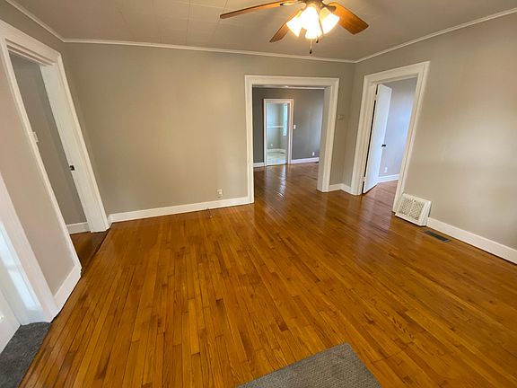 Living room 3