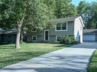 87 Elm St, Carlisle, IA 50047