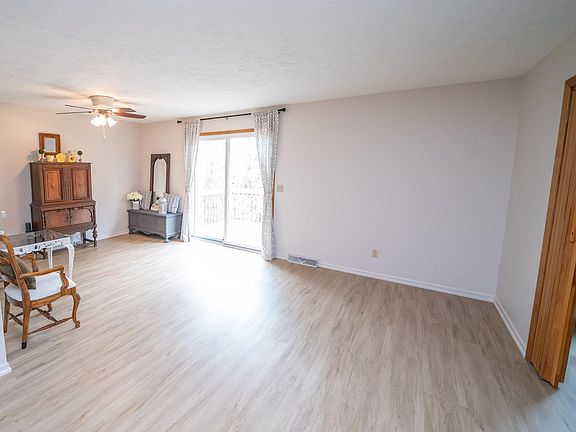 5th image of 414 29th Avenue Dr #5E